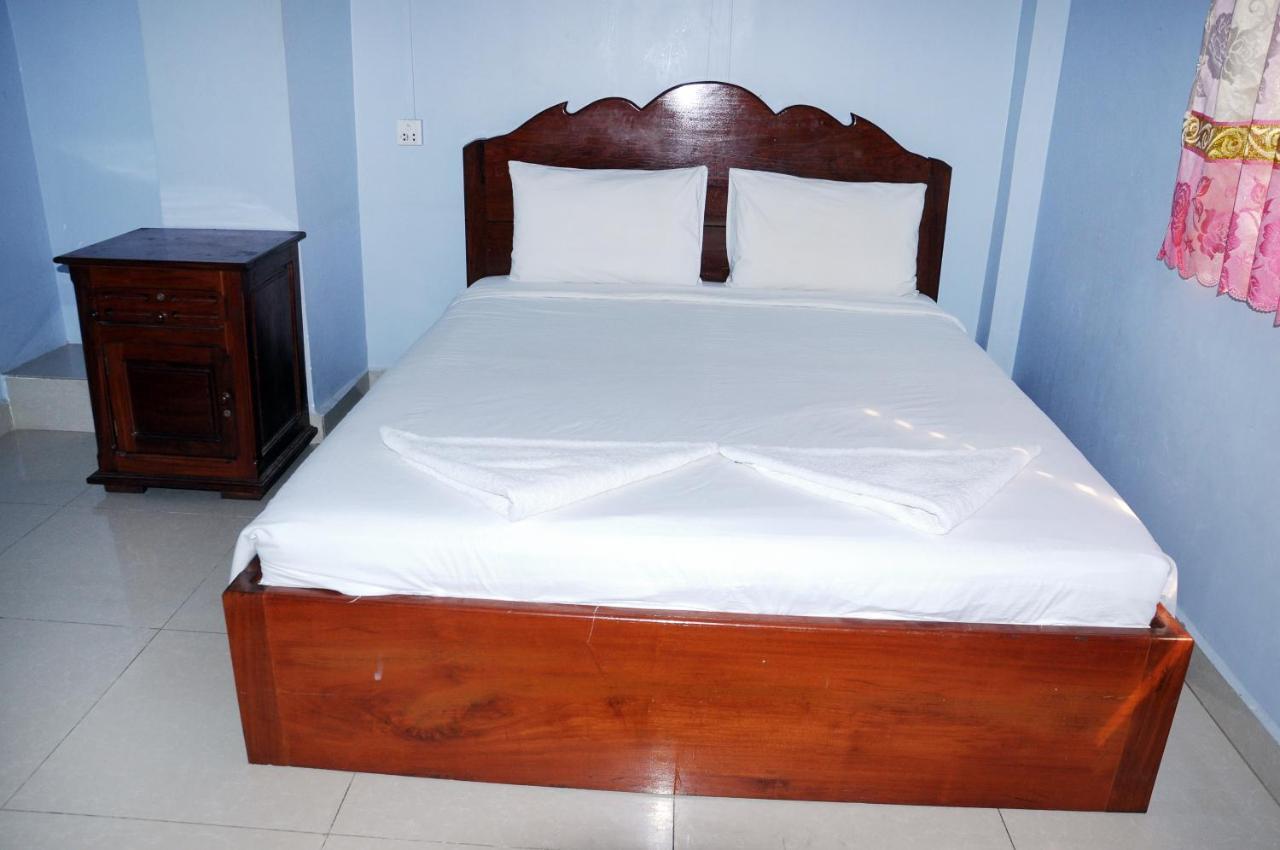 Khmer Village Guesthouse Phnom Penh Dış mekan fotoğraf